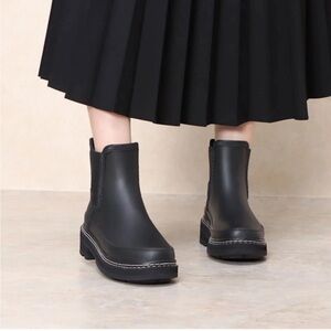 Hunter Original Refined Stitch Detail Chelsea Ankle Boots Black Size 6